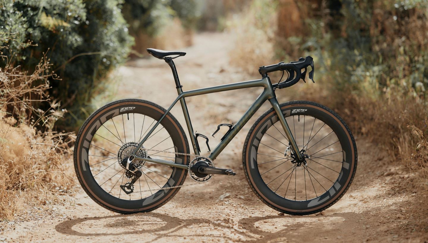 Par de rodas sem câmara de ar ZIPP 303 XPLR S DISC (Center Lock)