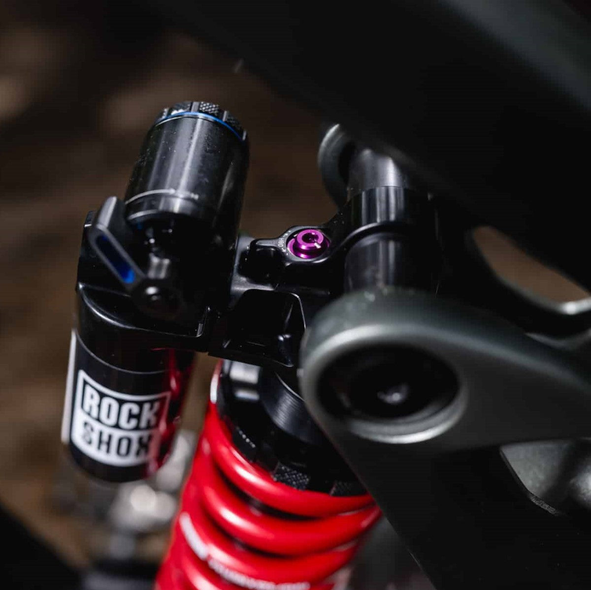 Amortecedor de mola padrão ROCKSHOX VIVID ULTIMATE RC2T HBO para Specialized Enduro (2020+)