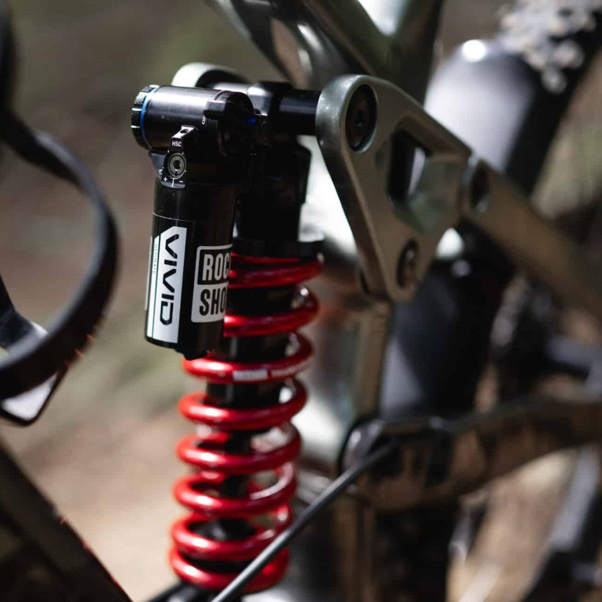 Amortecedor ROCKSHOX VIVID ULTIMATE RC2T HBO Trunnion Spring para Specialized Enduro (2020+)