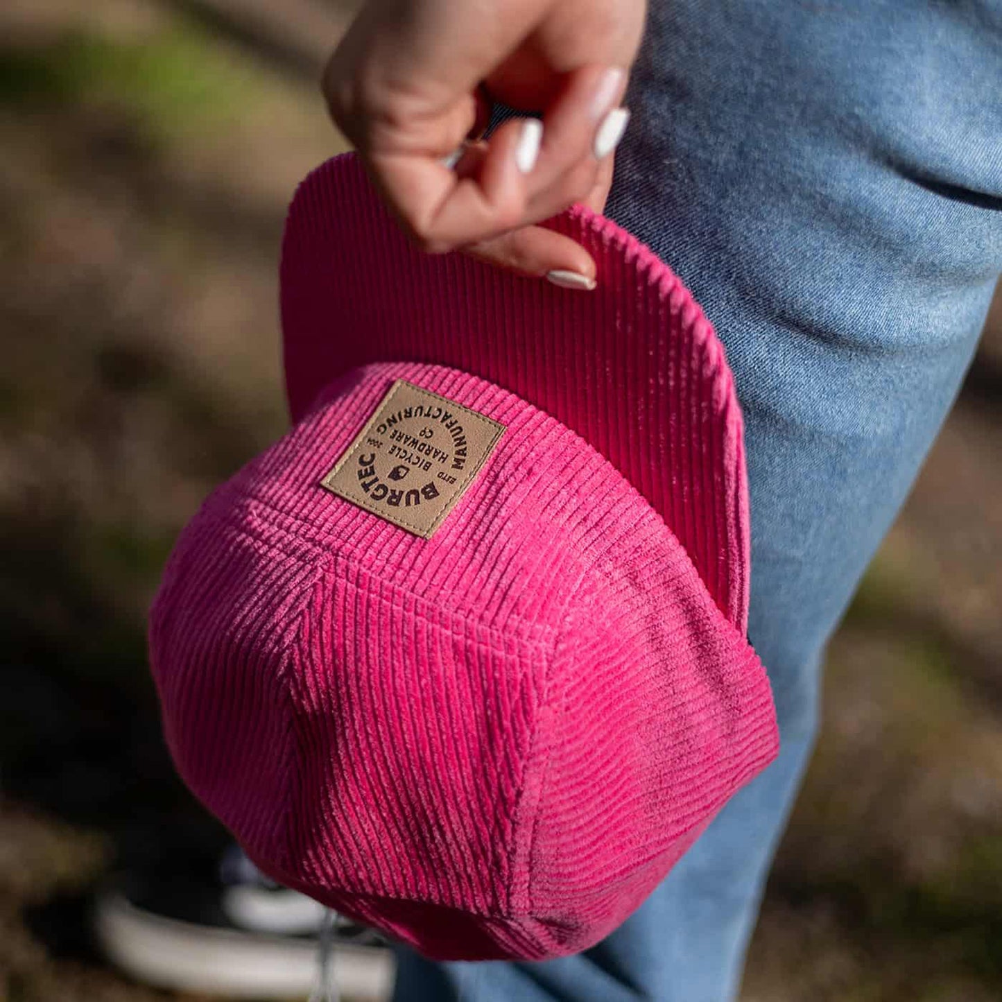 Boné BURGTEC BANDIT CORDUROY FIVE PANEL Rosa Barbie Tóxico