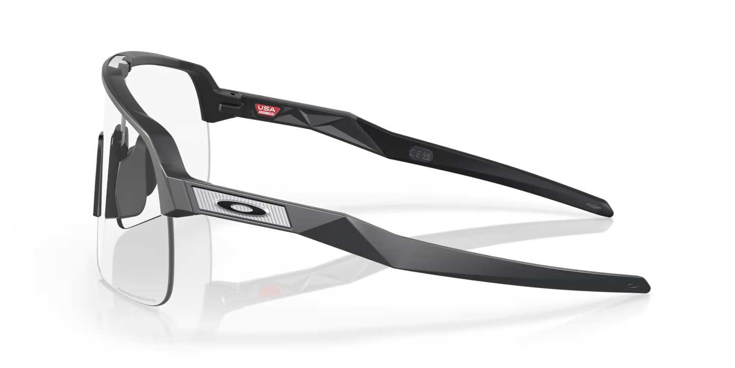 Lentes fotocromáticas OAKLEY SUTRO LITE Matt Carbon Clear