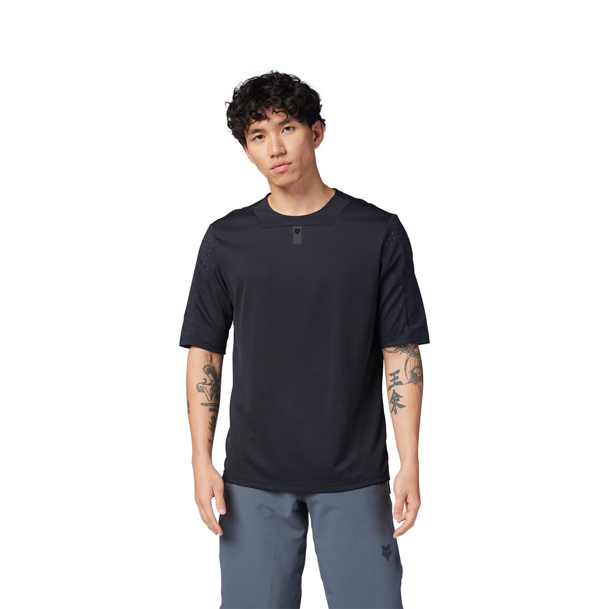 Camisola de manga curta FOX DEFEND Preta