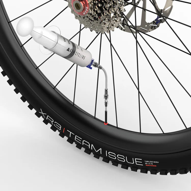 Seringa para válvula Alu de fluido preventivo KOM CYCLING