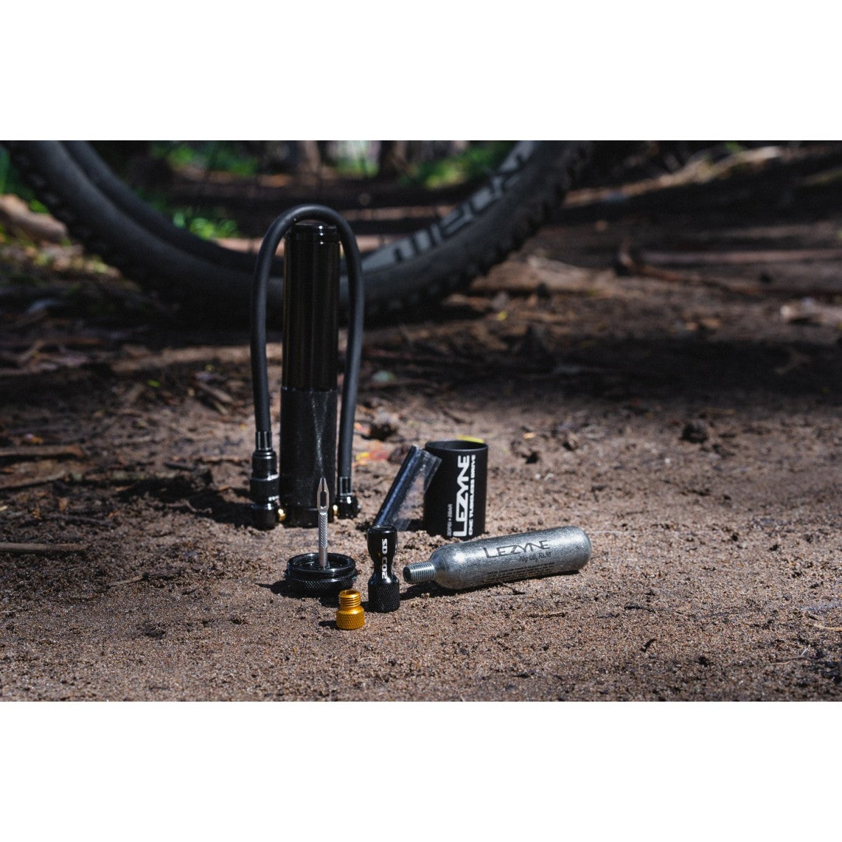 Bomba manual LEZYNE CNC TUBELESS DRIVE Preta