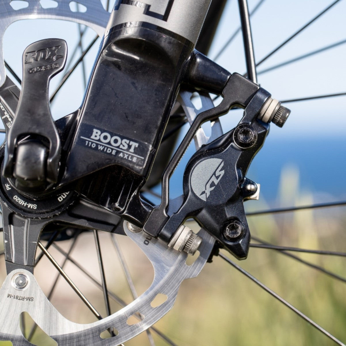 Pinça de travão SHIMANO SLX M7100 cinzenta