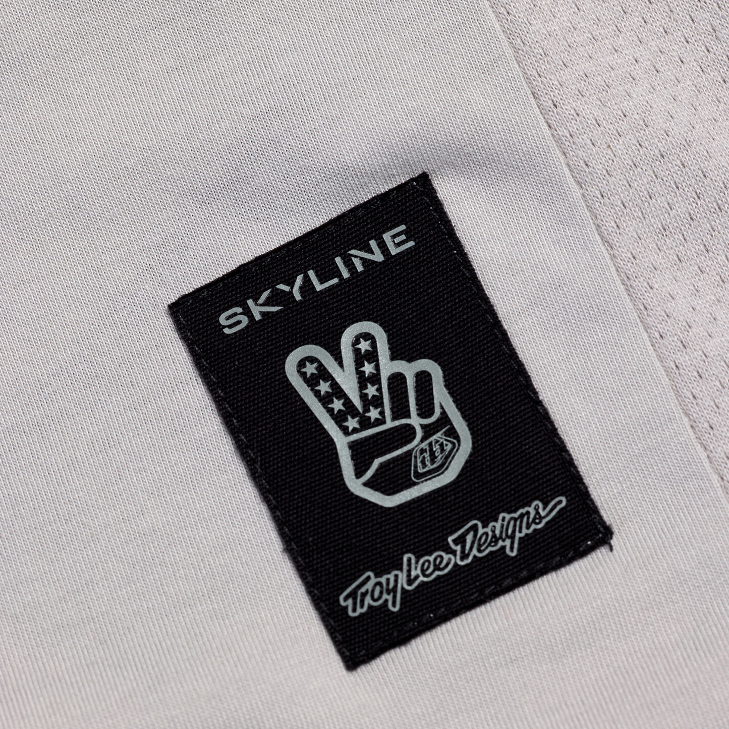 TROY LEE DESIGNS SKYLINE RIDE TEE SIGNATURE Jersey Manga comprida Cinzento 2025