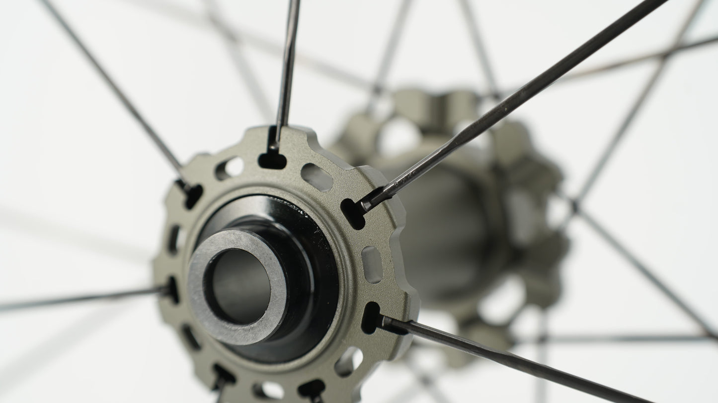 Par de rodas SCOM AERO Tubeless Ready (Center Lock)