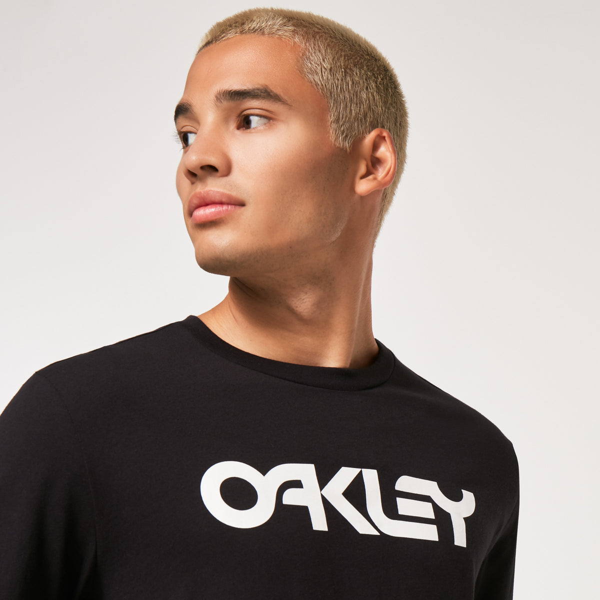 T-Shirt OAKLEY MARK II TEE 2.0 Mangas Compridas Preto/Branco