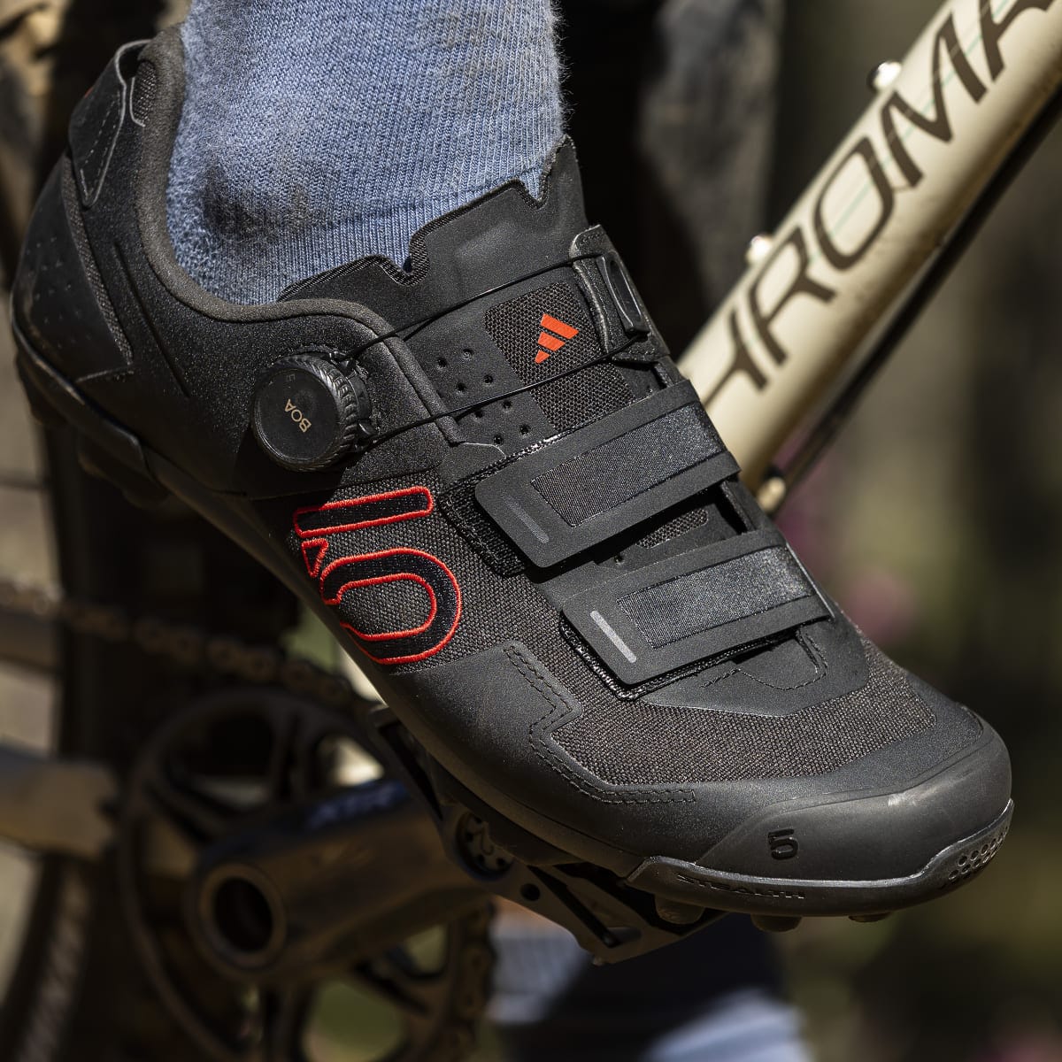 ADIDAS FIVE TEN KESTREL BOA Sapatos MTB Preto/Vermelho 2025