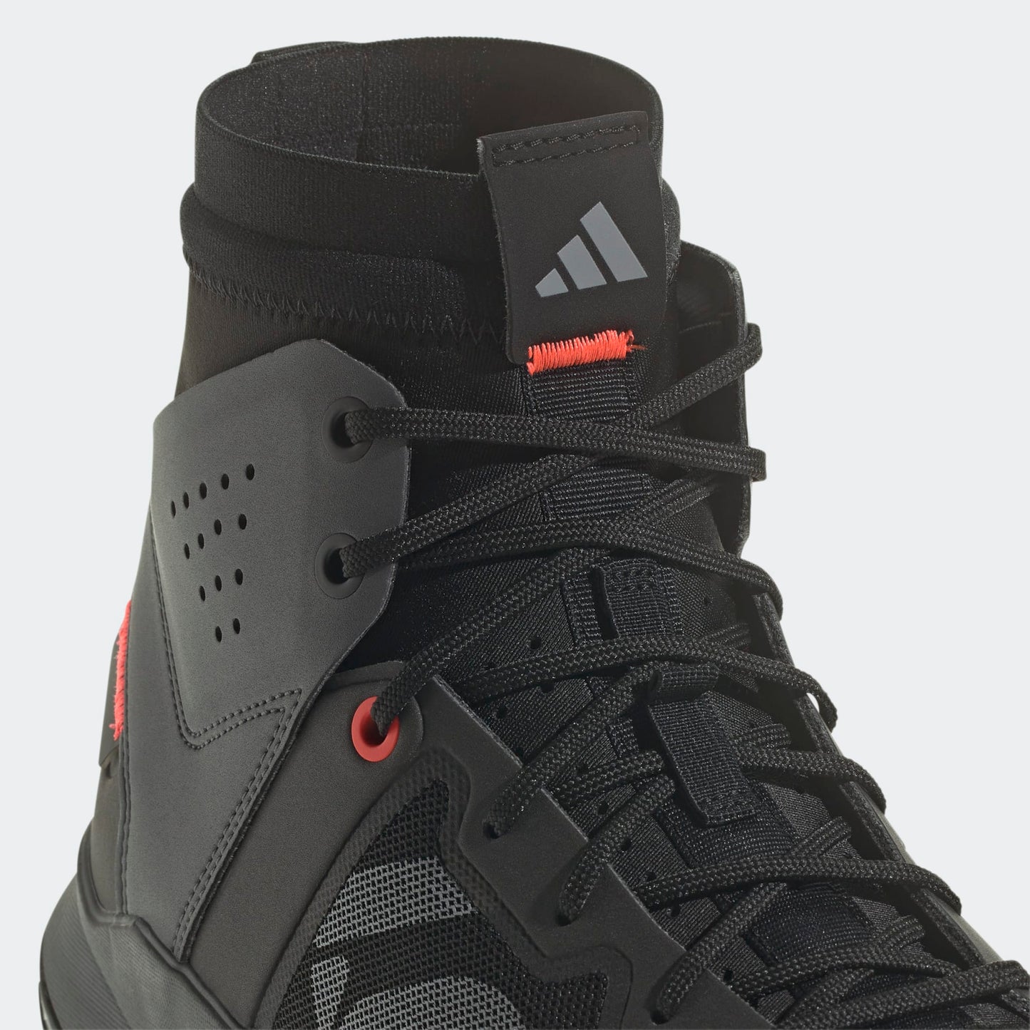 FIVE TEN TRAILCROSS MID PRO Sapatos MTB Preto/Cinza/Vermelho