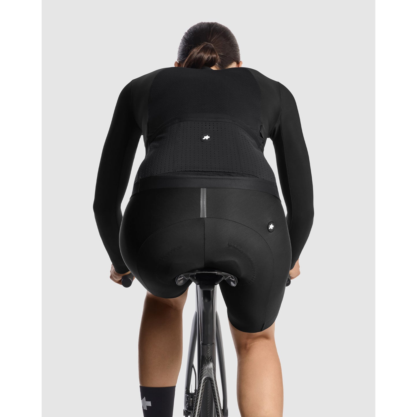 ASSOS DYORA R S11 Camisola de manga comprida para mulher Série preta