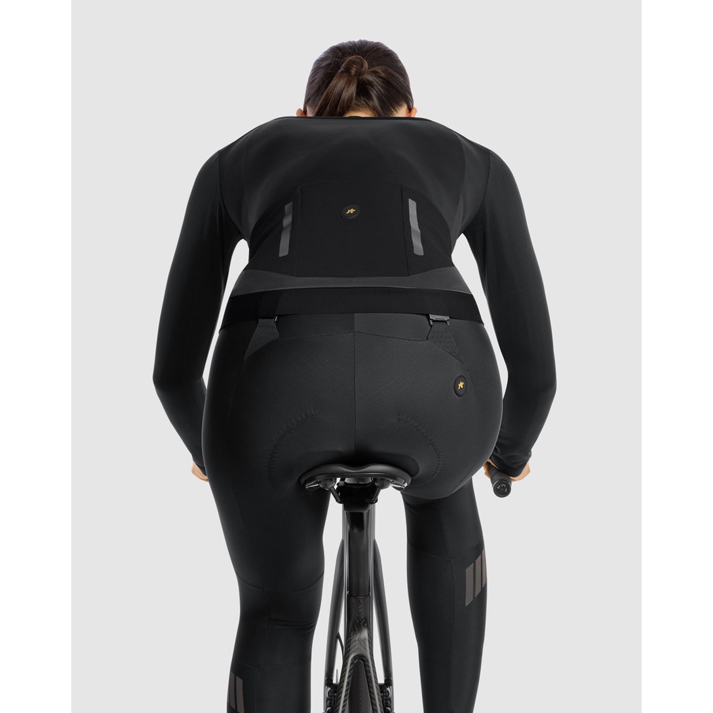 Casaco preto ASSOS UMA GTV S11 para mulher