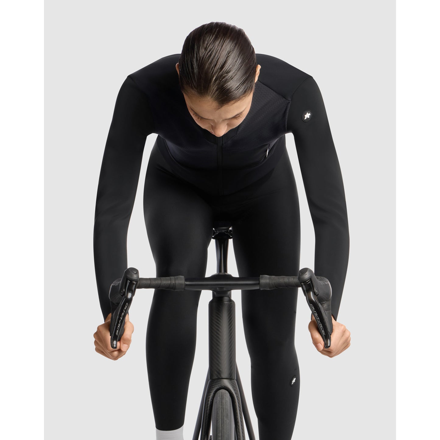 Casaco preto ASSOS DYORA R S11 para mulher