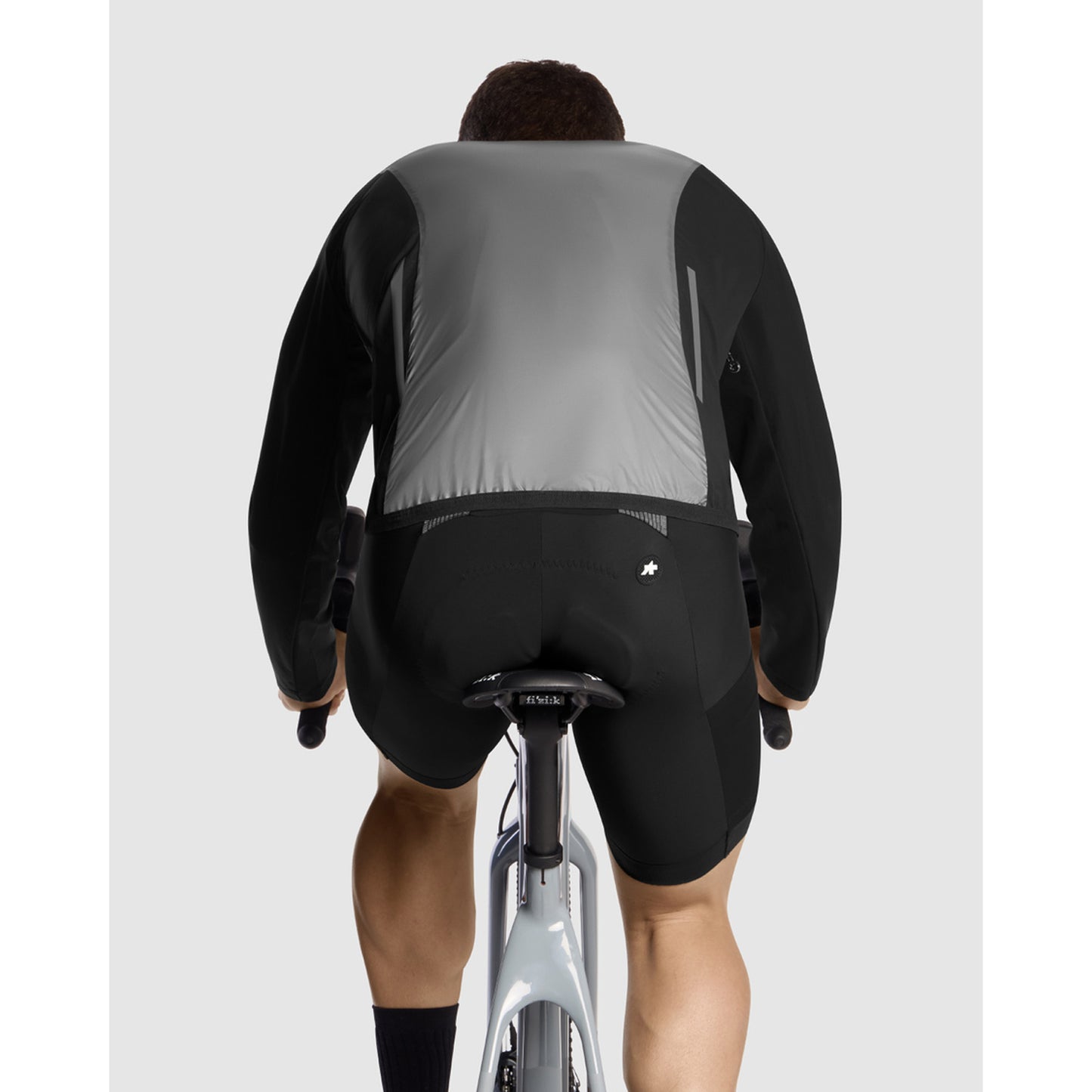 Casaco ASSOS TACTICA T5 Black Series