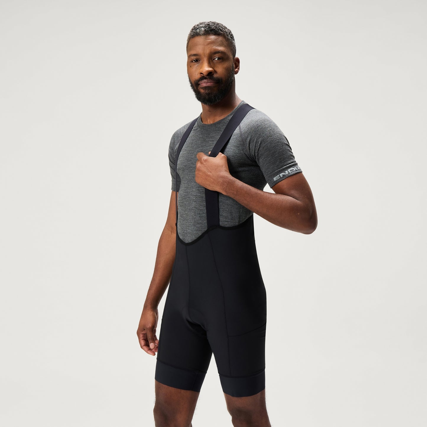 ENDURA LOOP Bib Short Preto 2025