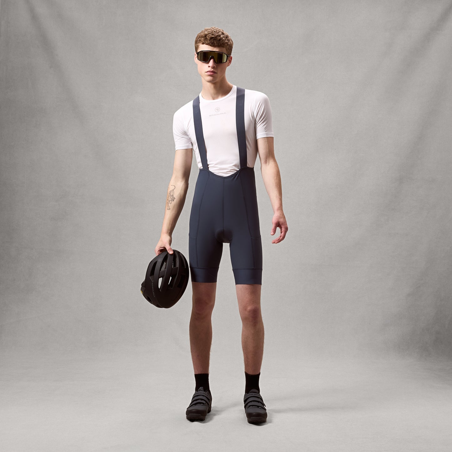 ENDURA LOOP Carbon Bib Short Cinzento