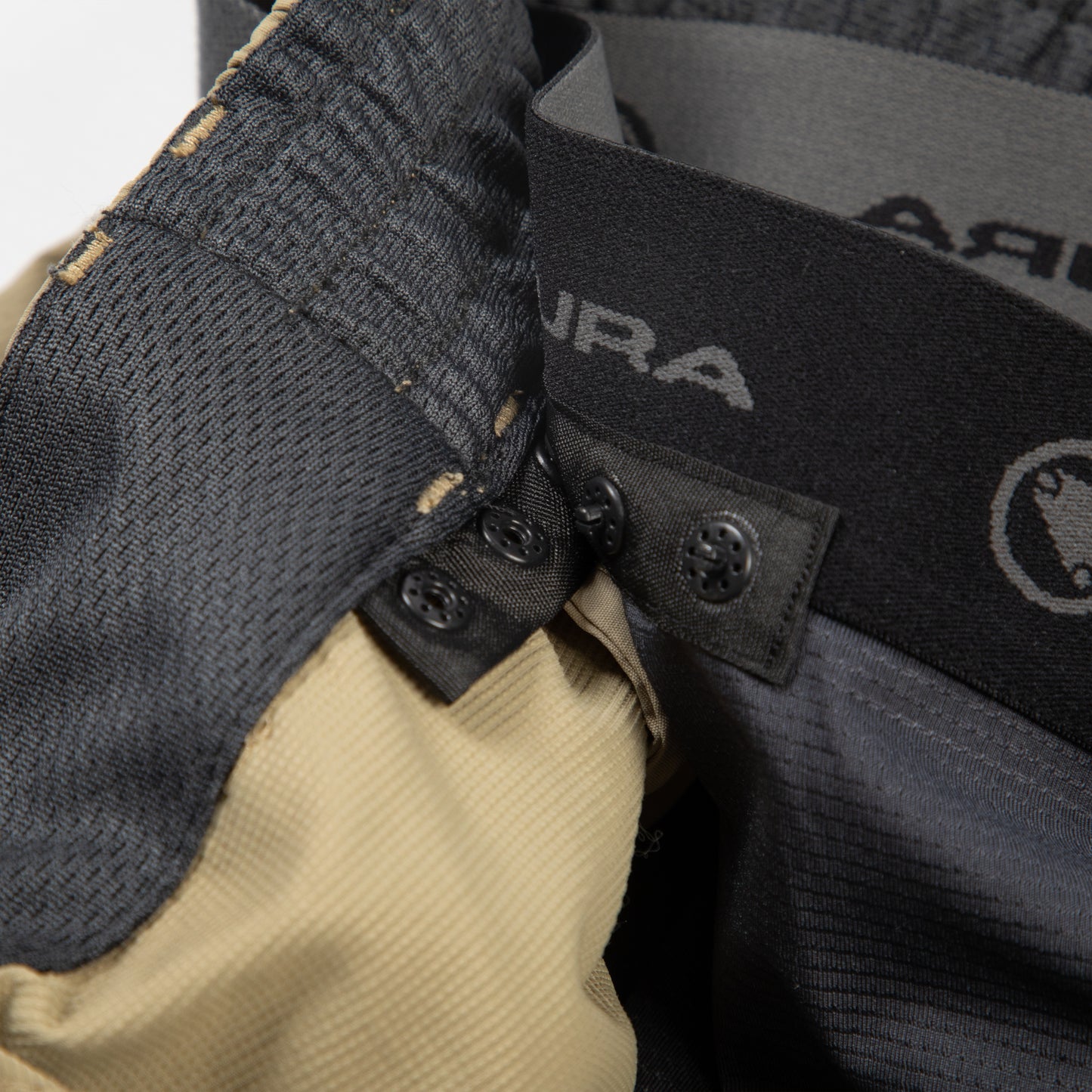 Calções ENDURA HUMMVEE LINER Bege