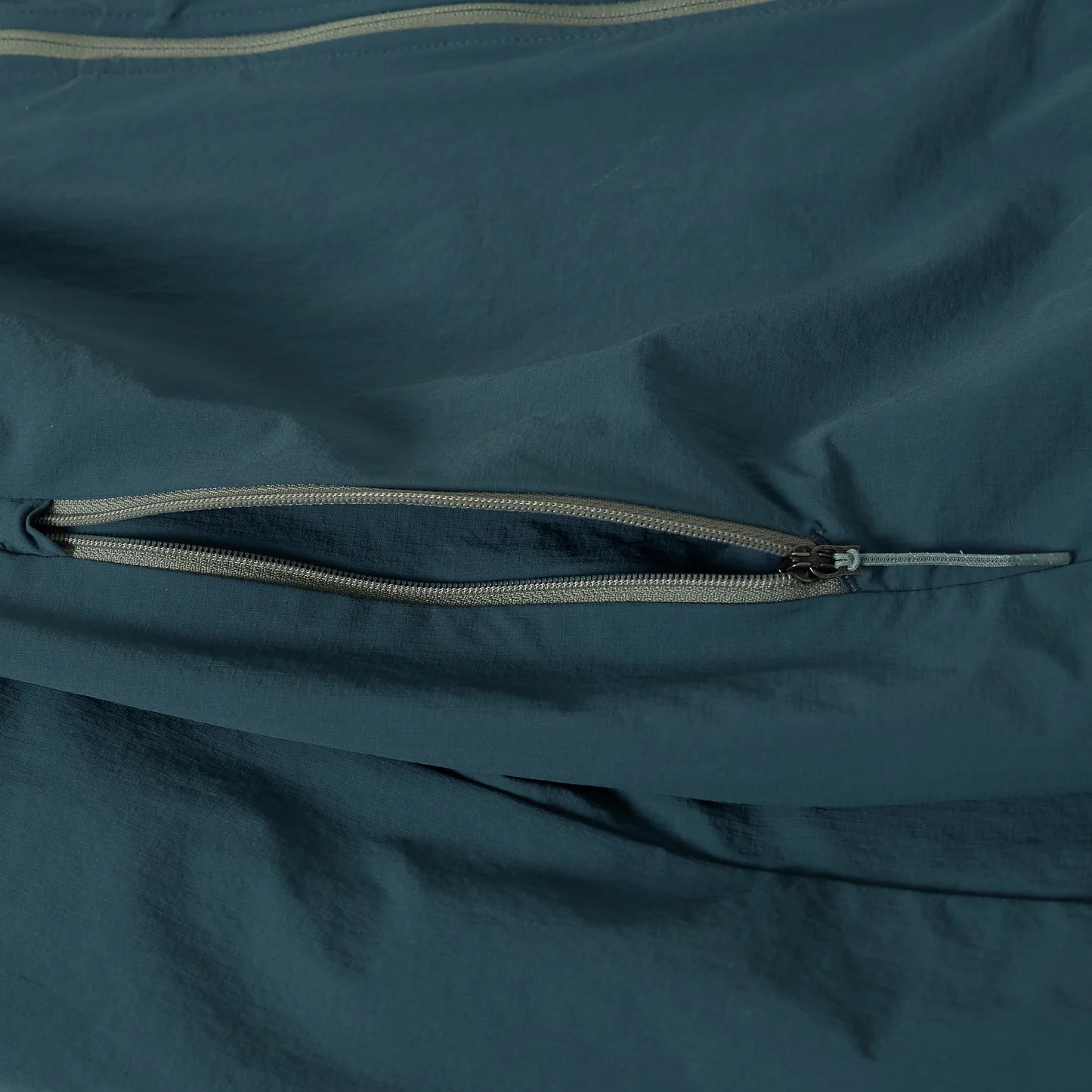 Casaco ENDURA ALLTRACK RIDE PACKABLE para mulher em azul-petróleo