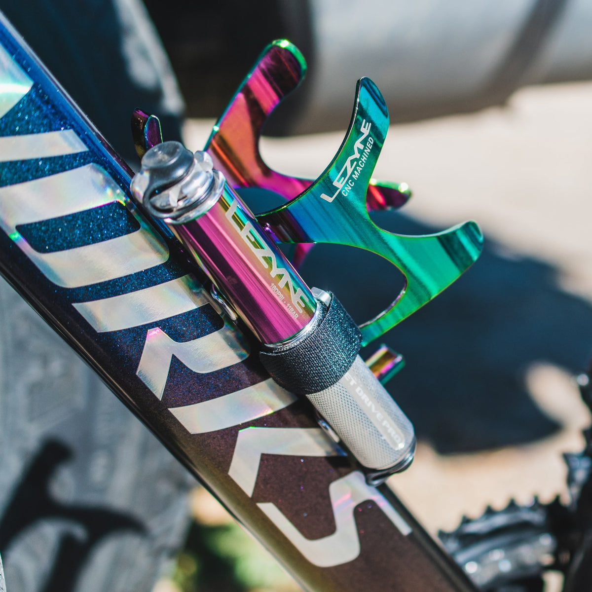 Suporte de fixação LEZYNE em alumínio para Pocket Drive Pro preto