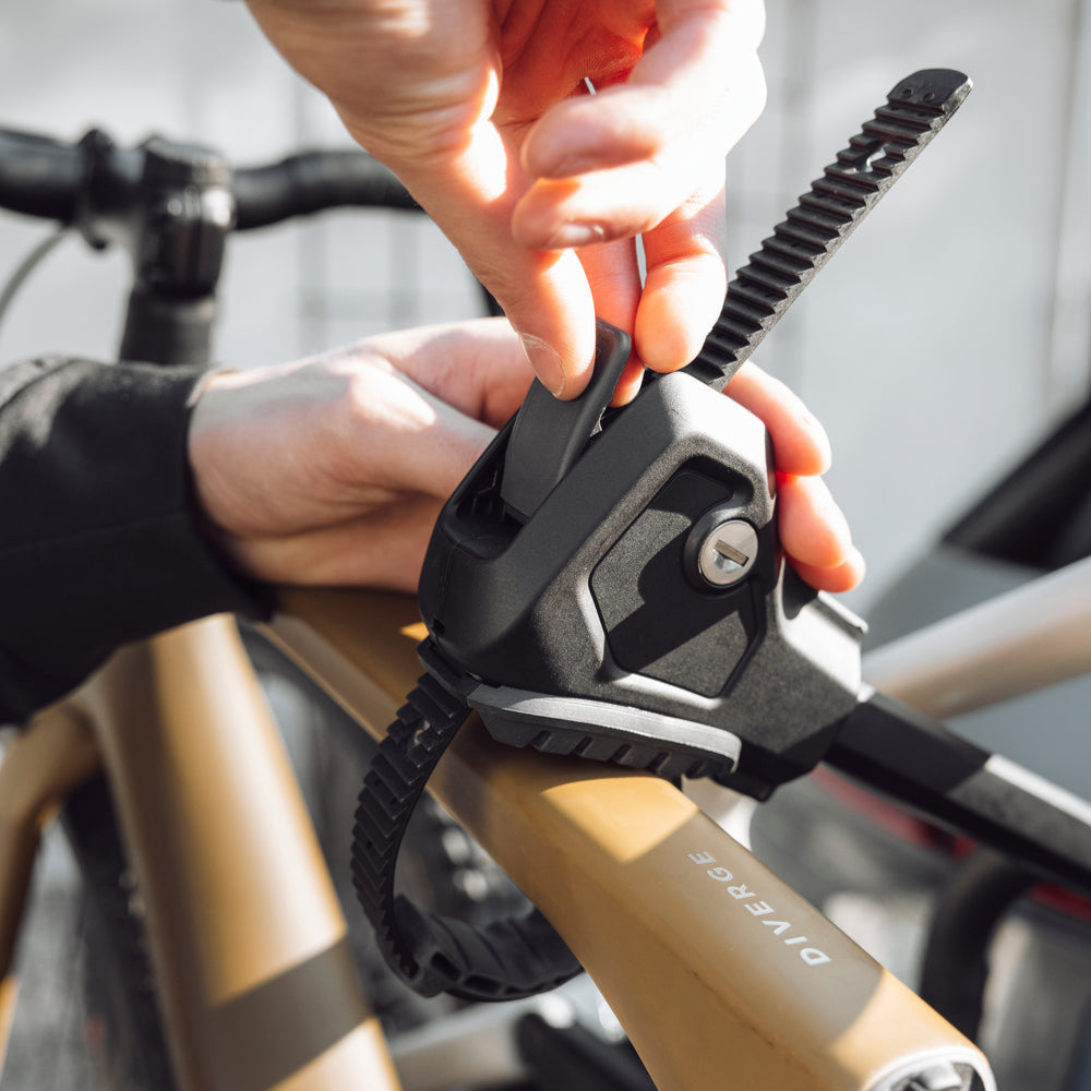 THULE EASYFOLD 3 Suporte para bicicletas com engate para 2 bicicletas