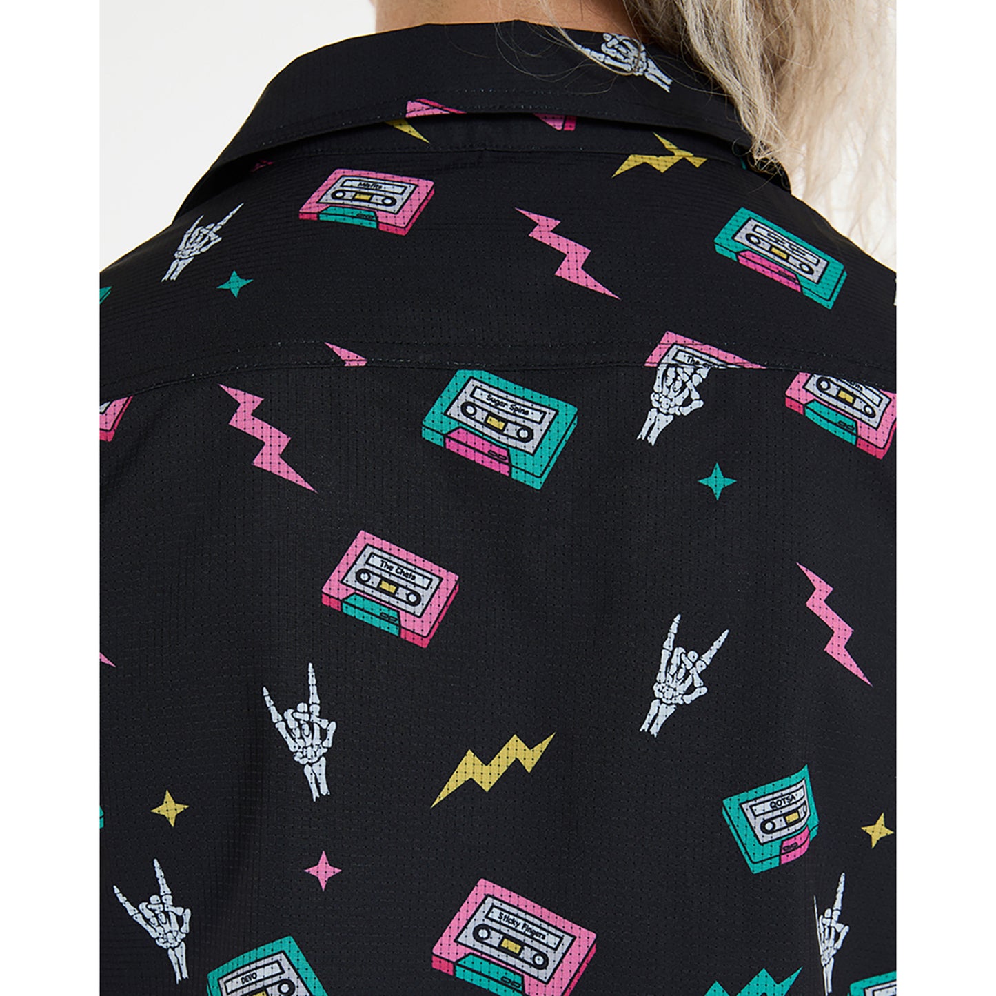 Camisa técnica DHARCO TECH PARTY MIX TAPE para mulher Preto
