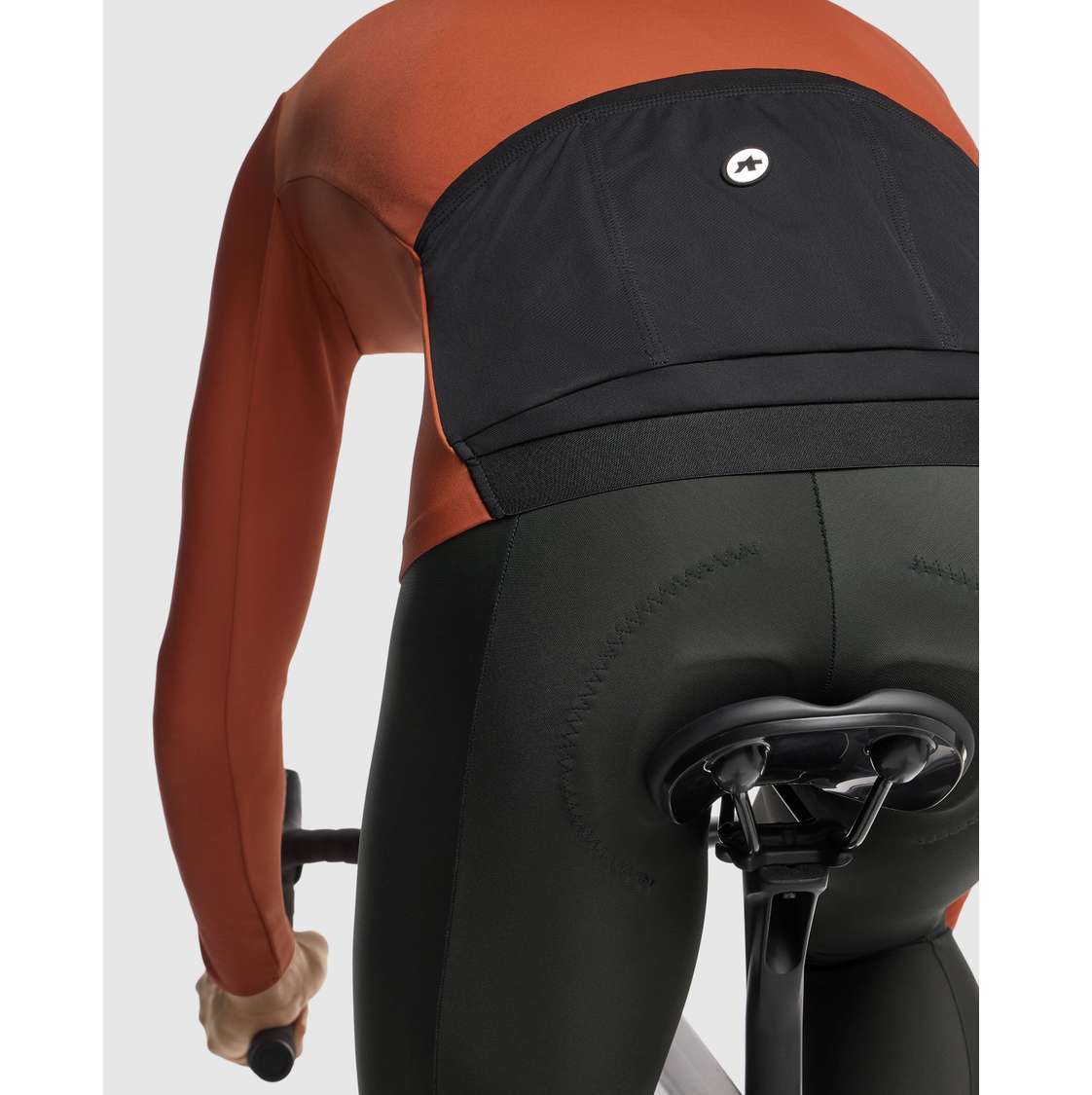 ASSOS MILLE GT Manga comprida C2 Camisola castanha ferrugenta