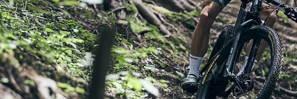 Como escolher os fechos para as rodas da sua bicicleta de montanha?