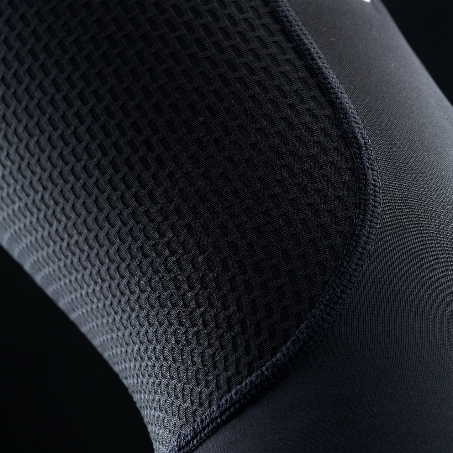 Cotoveleiras ION E-SLEEVE AMP Preto