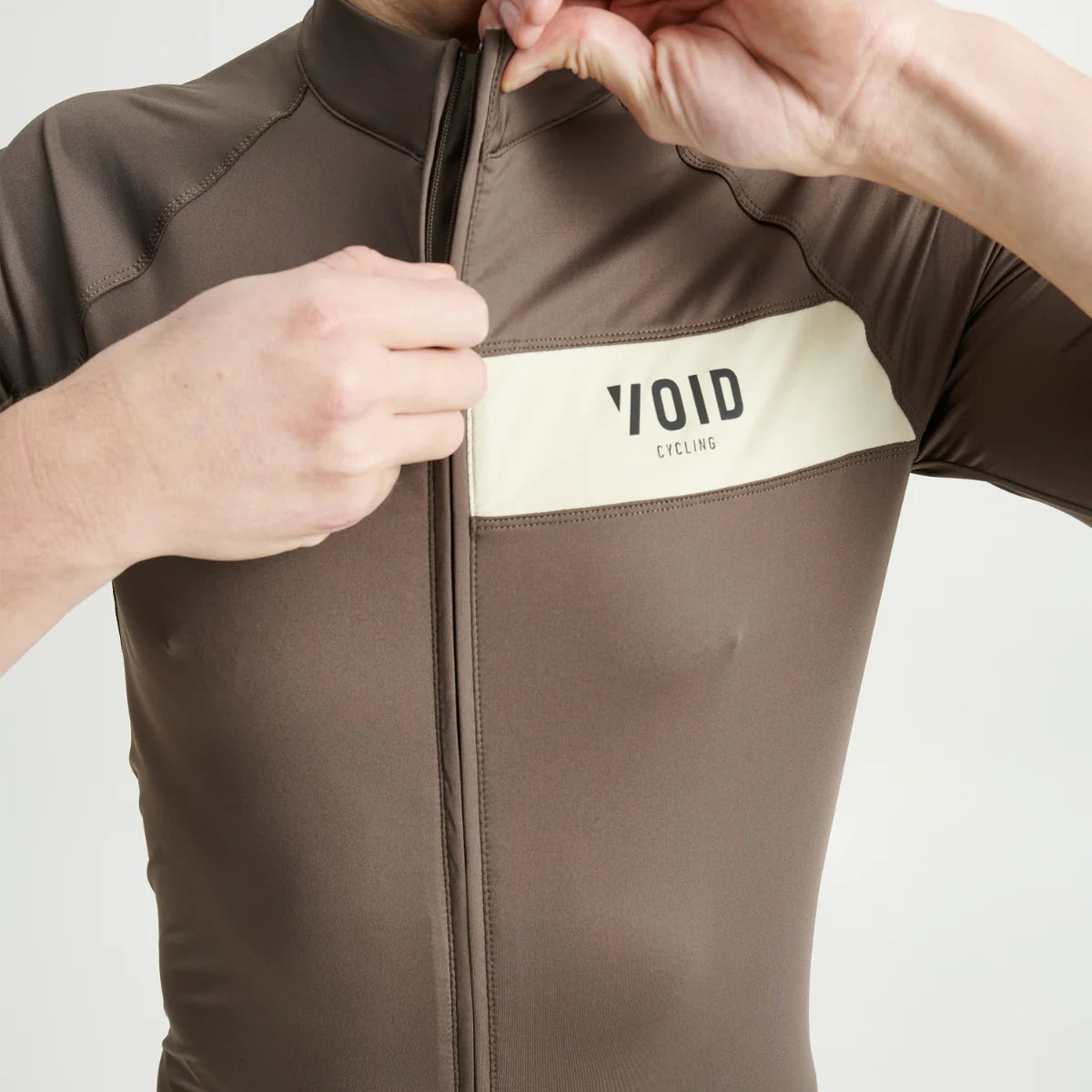 Camisola de manga curta VOID CORE Cáqui