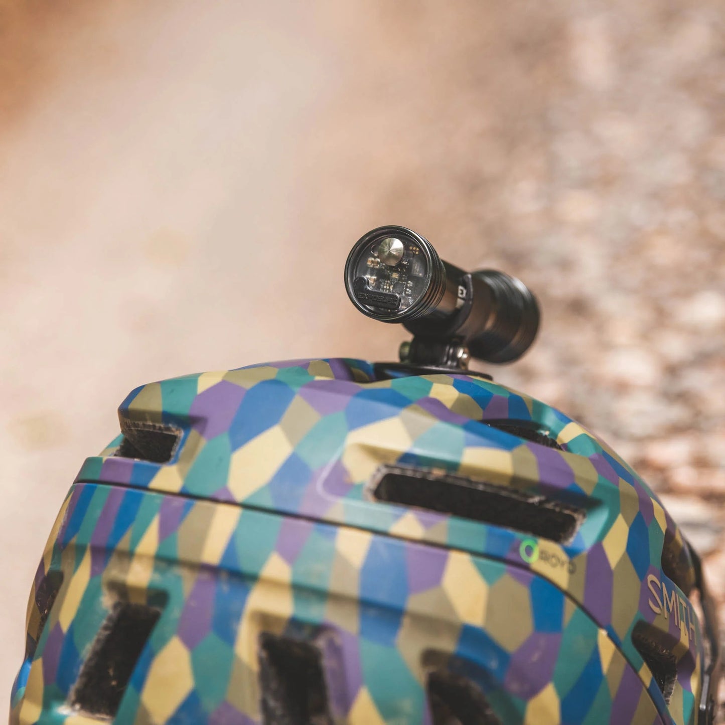 EXPOSURE LIGHTS JOYSTICK MK18 Luz frontal com suporte para capacete