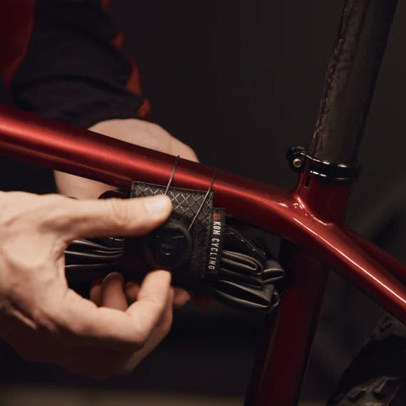 Correia universal KOM CYCLING TUBE STRAP
