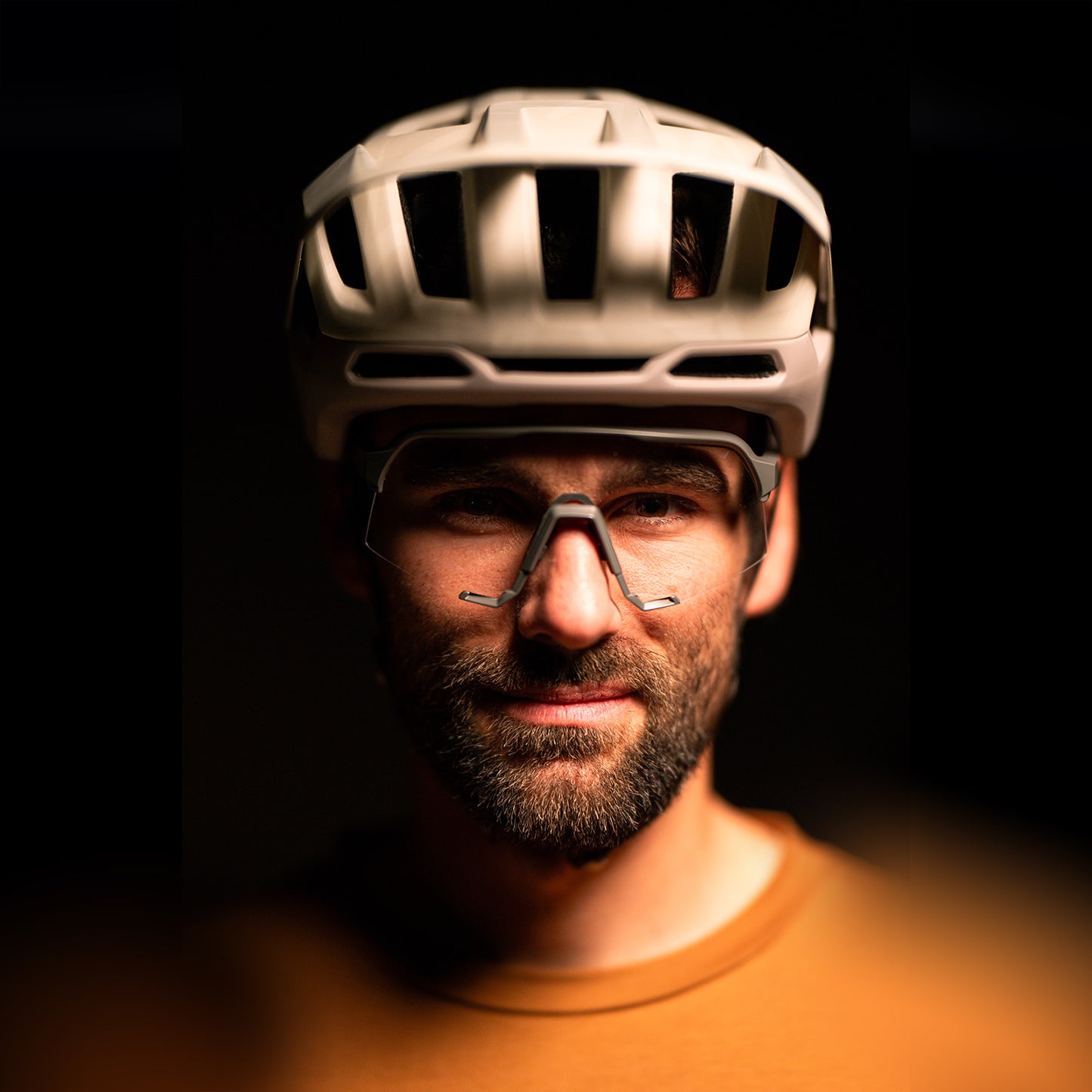 Capacete de BTT MET REVO MIPS KILIAN BRON LIMITED EDITION Cor de laranja/Cinza