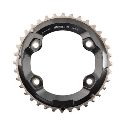 Prato exterior SHIMANO XT M8000 de 11 velocidades, pedaleiro duplo, 4 furos, 96 mm — vista do prato sobre fundo branco