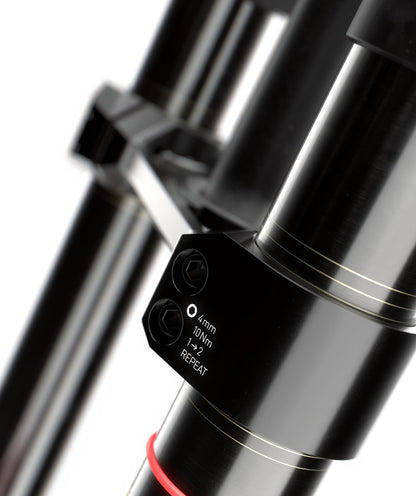 Garfo ROCKSHOX BOXXER ULTIMATE CHARGER 3 RC2 27.5" Eixo 20x110mm Boost Preto