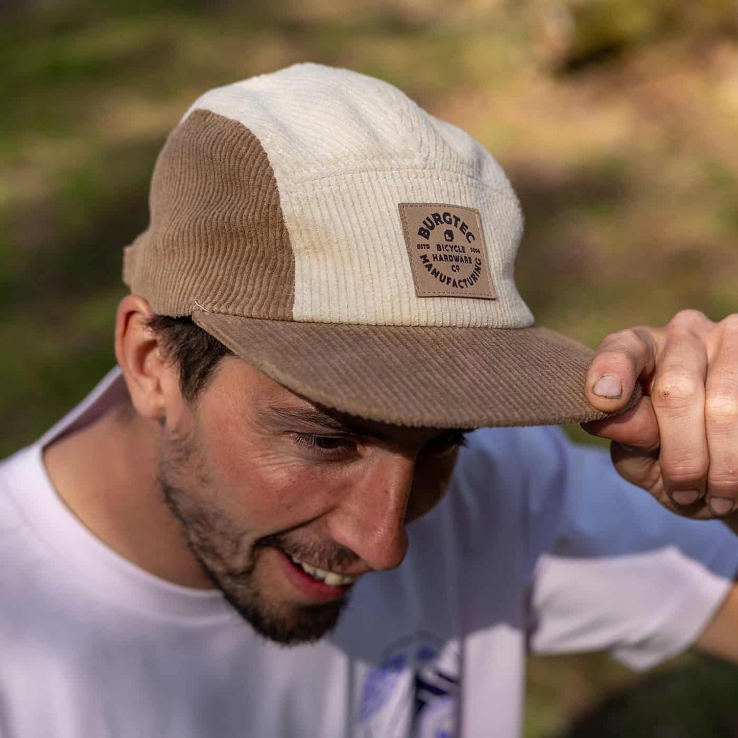 Boné BURGTEC BANDIT CORDUROY FIVE PANEL Bege/Castanho