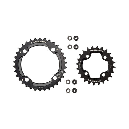 Conjunto de dois pratos RACE FACE TURBINE 11 velocidades, preto — vista do prato sobre fundo branco