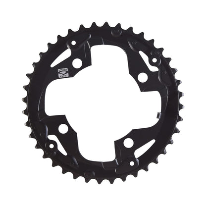 Prato exterior SHIMANO ACERA M3000 9 velocidades, 4 furos, 96 mm — vista do prato sobre fundo branco