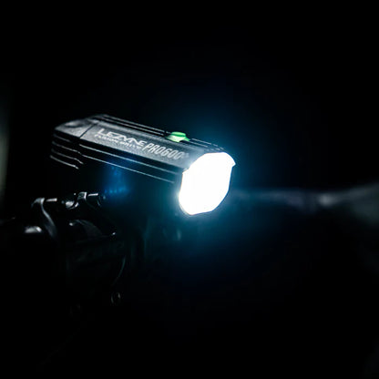 Farol Dianteiro LEZYNE FUSION DRIVE PRO 600+