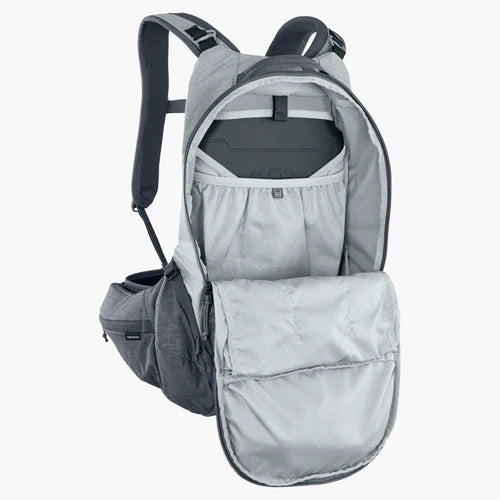 Mochila com proteção dorsal EVOC TRAIL PRO 16 L cinzenta