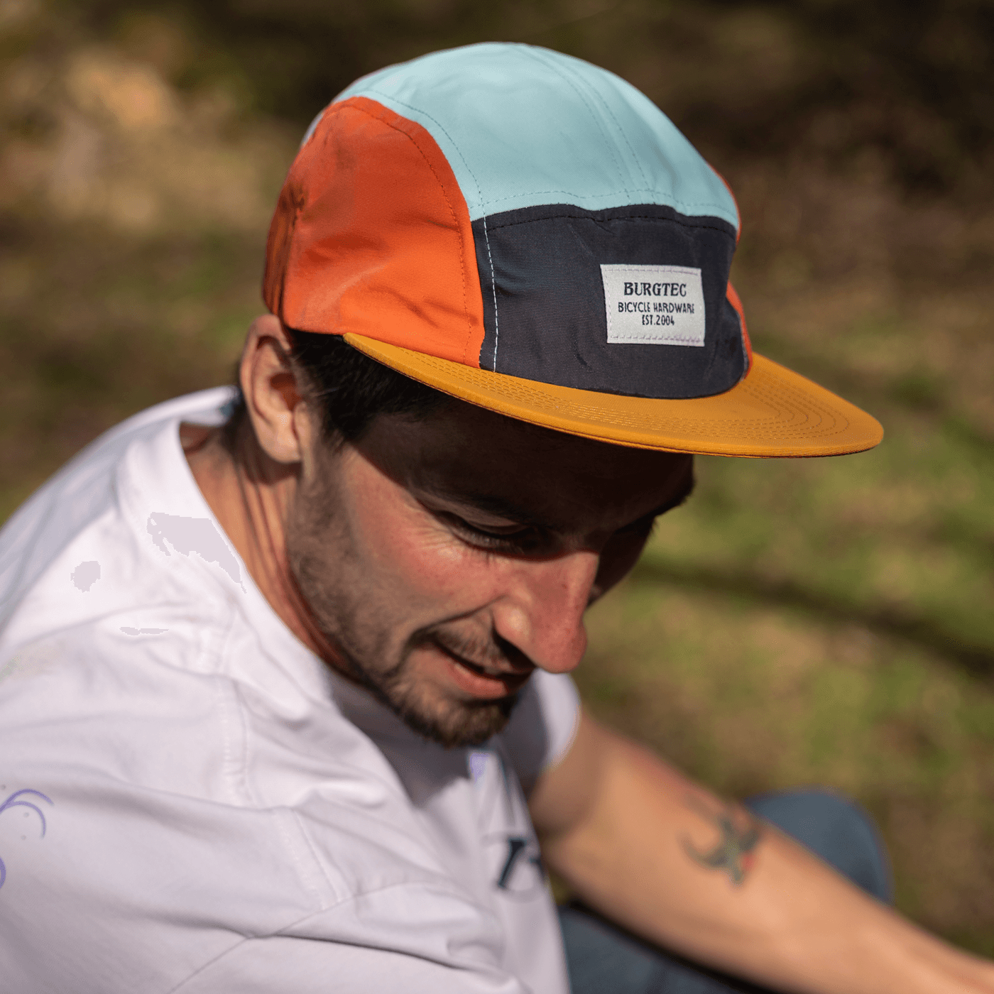 Boné BURGTEC ARCADE FIVE PANEL Mostarda