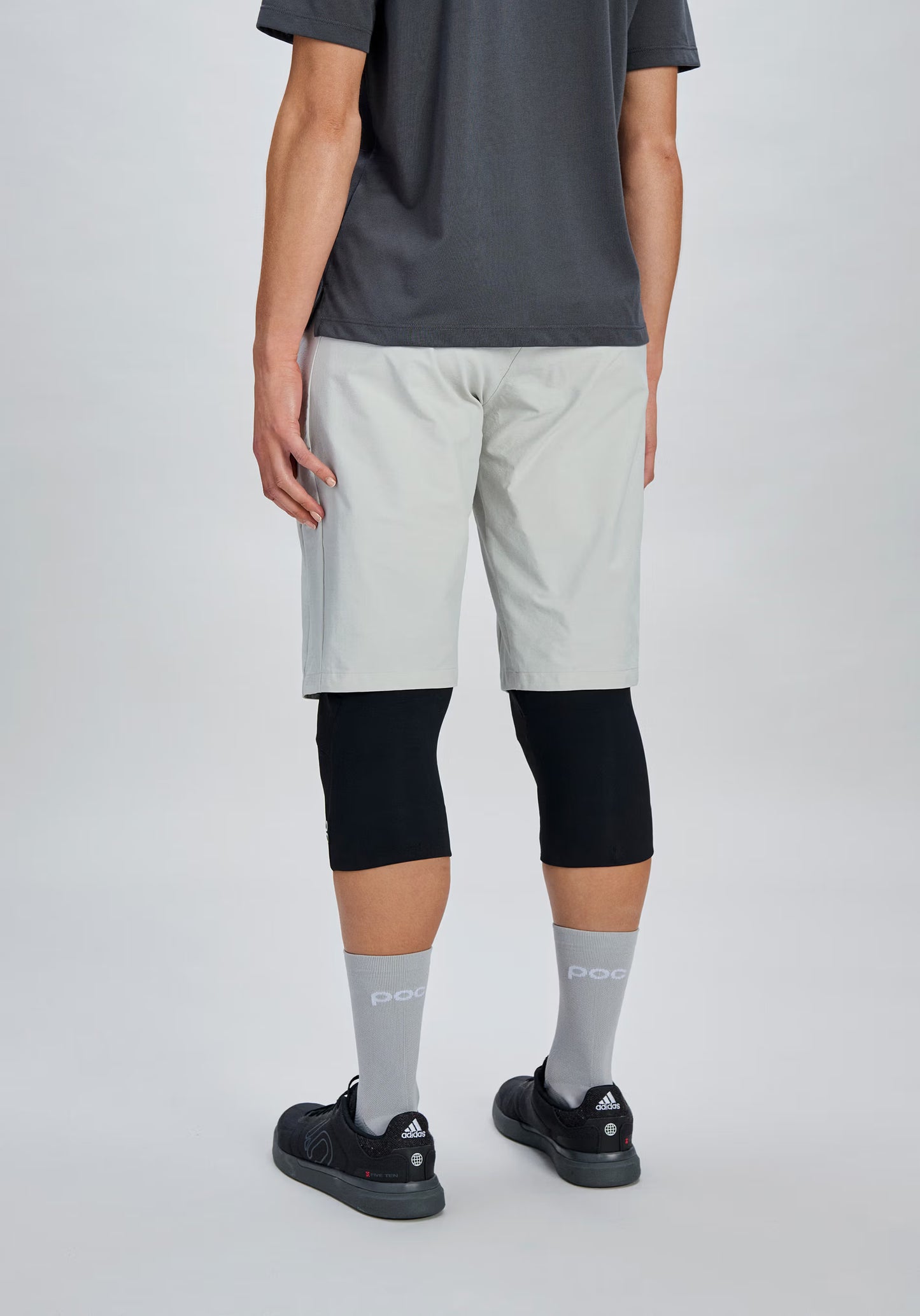 Calções POC MOTION para mulher Cinzento