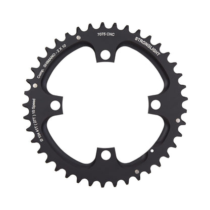 Prato exterior STRONGLIGHT alumínio 7075, pedaleiro duplo de 10 velocidades, 4 furos, 104 mm — vista do prato sobre fundo branco