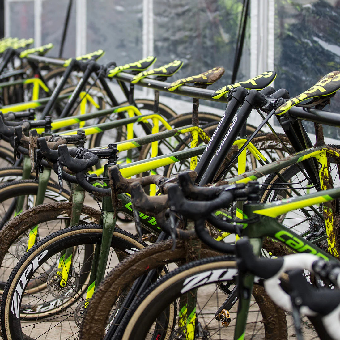 Suporte para várias bicicletas FEEDBACK SPORTS A-Frame