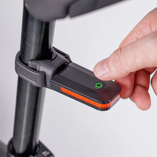 Iluminação da retaguarda RAVEMEN CL01