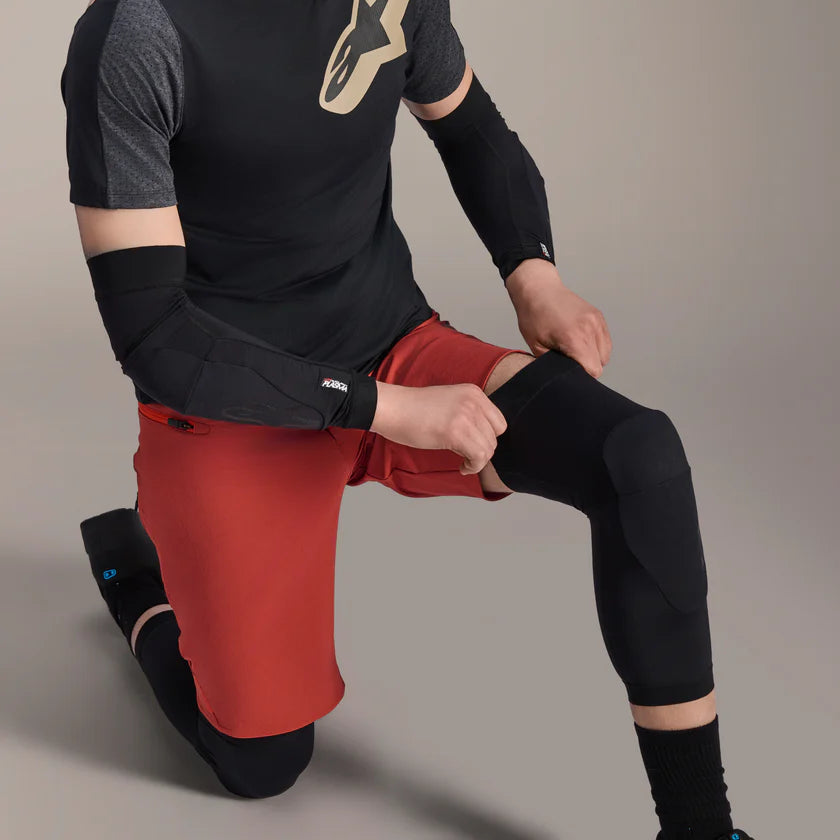 Joelheiras ALPINESTARS A-MOTION PLASMA Preto