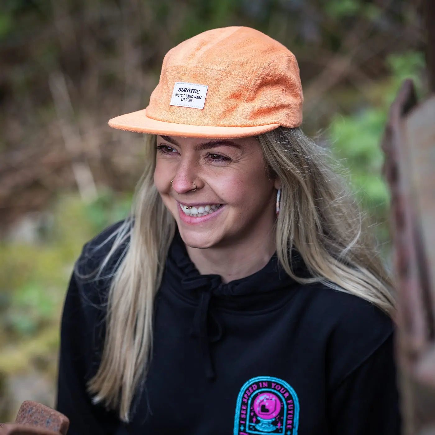 Boné BURGTEC ARCADE FIVE PANEL Laranja