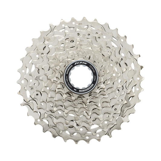 Cassete de 12 velocidades SHIMANO 105 CS-R7101 – fotografia principal sobre fundo branco