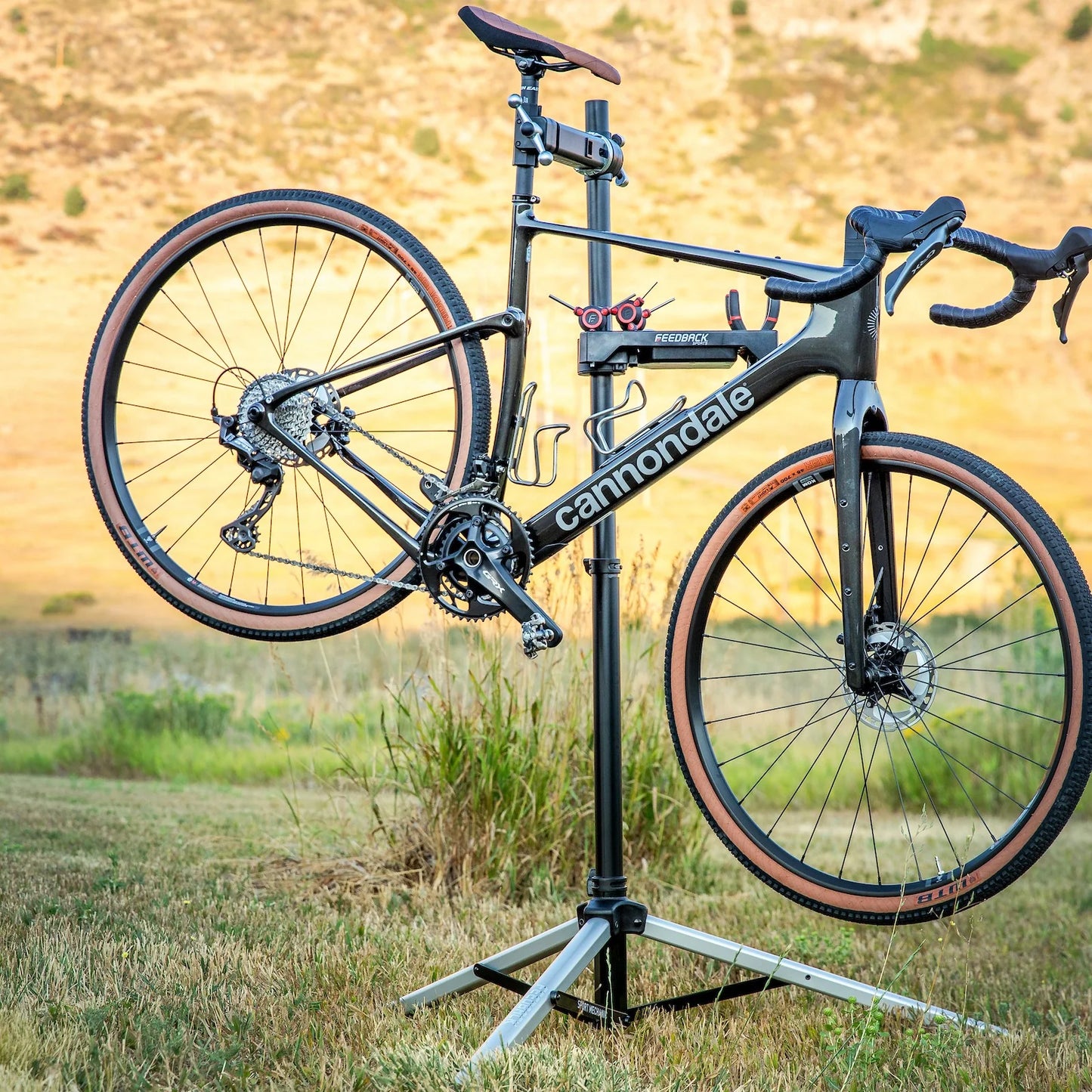 Suporte de oficina FEEDBACK SPORTS Sport Mechanic 2.0