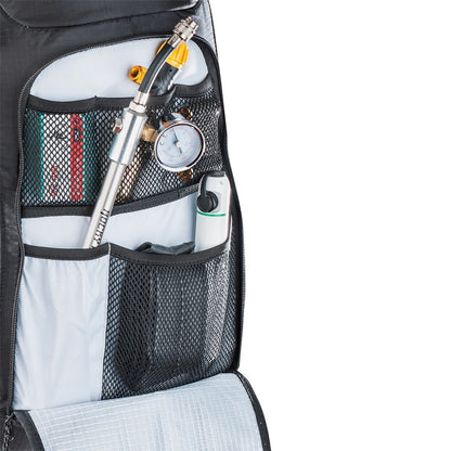 Mochila com Proteção Dorsal Integrada EVOC PROTECTOR FR ENDURO BLACKLINE 16 Preto