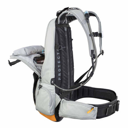 Mochila com Proteção Dorsal EVOC FR ENDURO E-RIDE 16L Cinza/Laranja